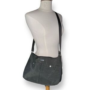 Baggallini Snap it Lightweight Nylon Travel Multi Pocket Organizer Bag Purse Dar